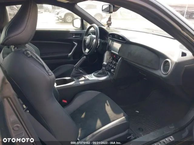 Toyota GT86 2.0 Dynamic - 10