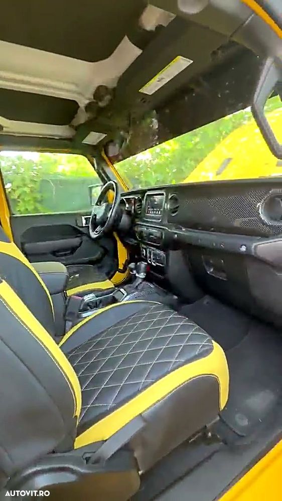 Jeep Wrangler - 15