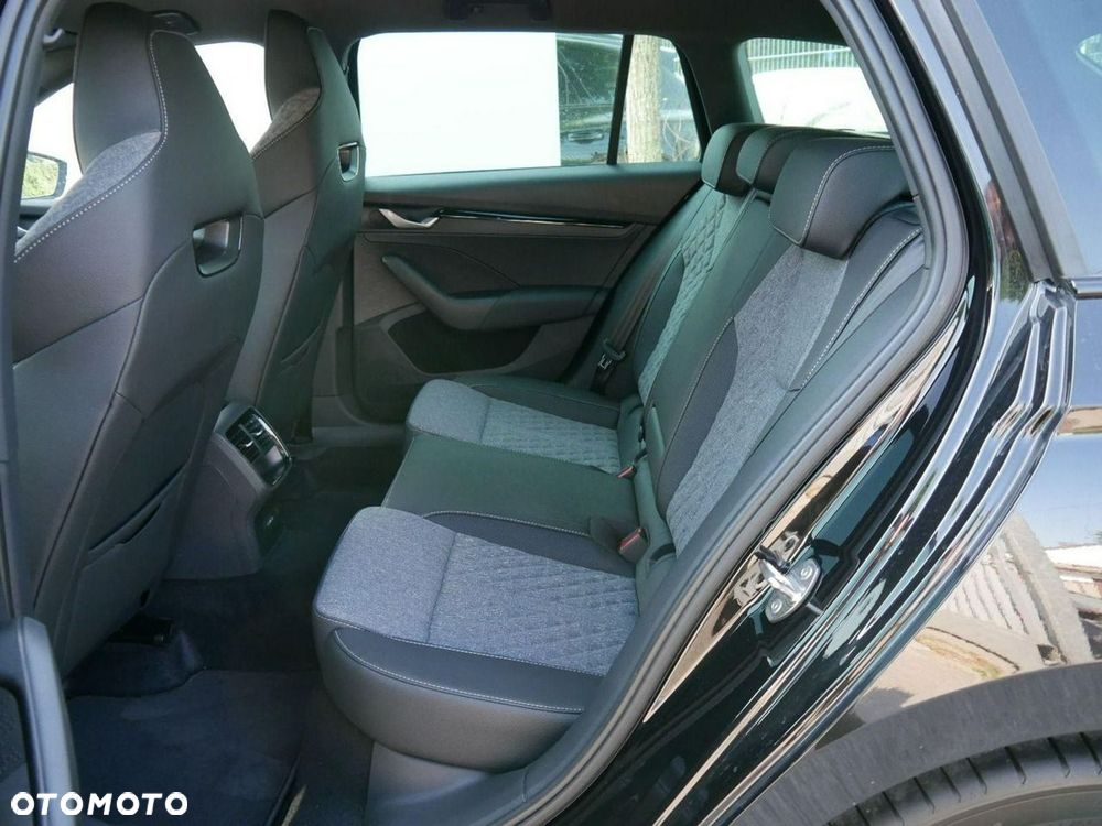 Skoda Octavia 1.5 TSI mHEV Sportline DSG - 10