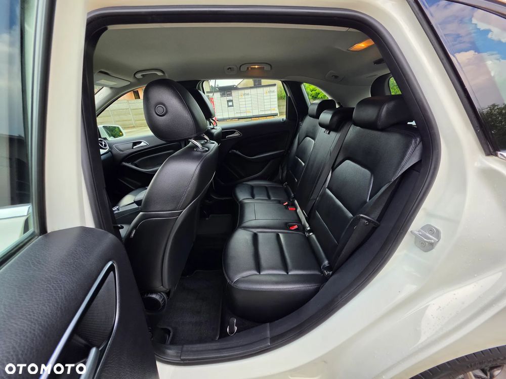 Mercedes-Benz Klasa B 200 BlueEFFICIENCY Edition 1 - 24