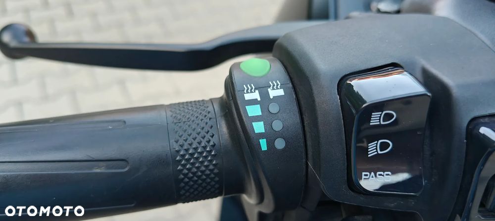Yamaha X-max - 10