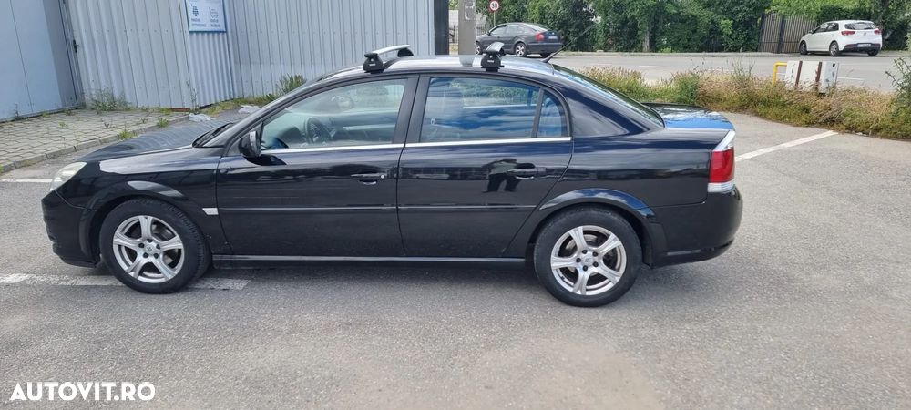 Opel Vectra 1.9 CDTI Cosmo - 4