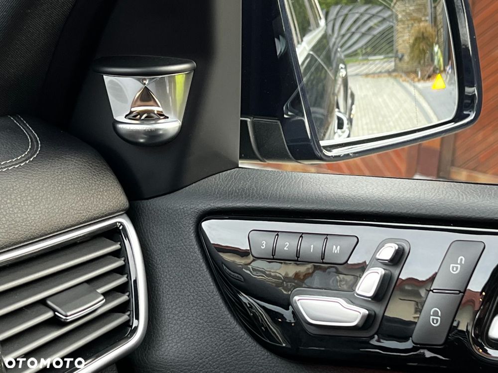 Mercedes-Benz GLS - 18