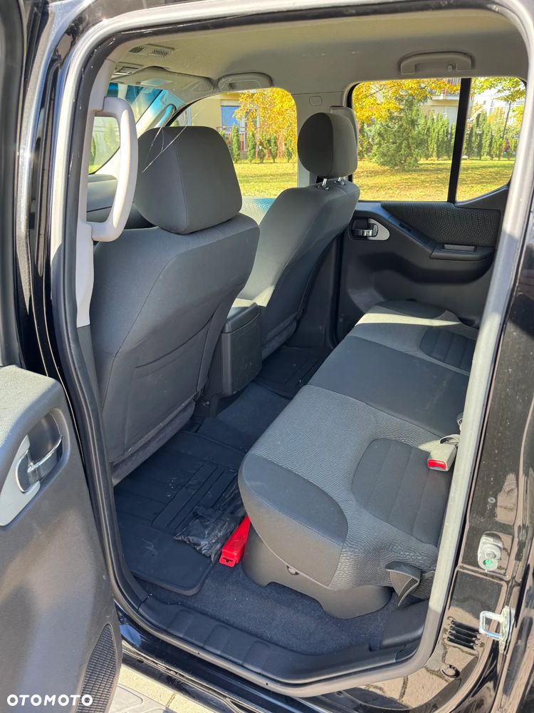Nissan Navara 2.5 D LE Long EU5 - 11