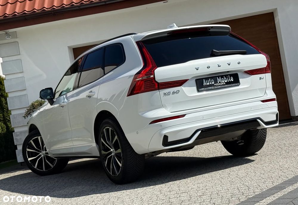 Volvo XC 60 B4 B Plus Dark - 4