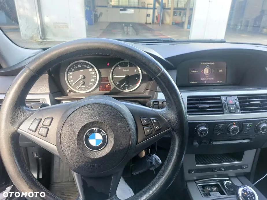 BMW Seria 5 520d - 7