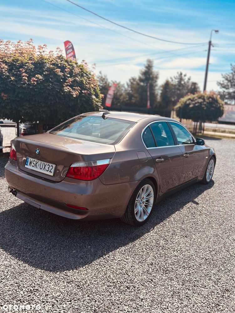 BMW Seria 5 525d - 2