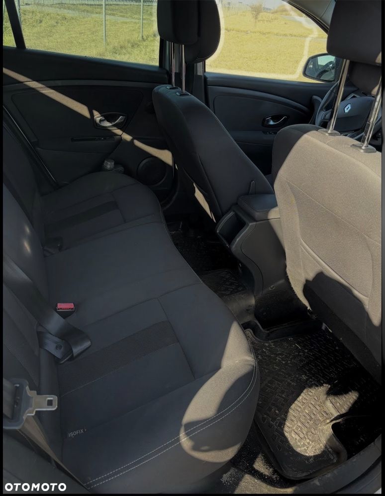 Renault Megane 1.9 dCi FAP Dynamique - 21