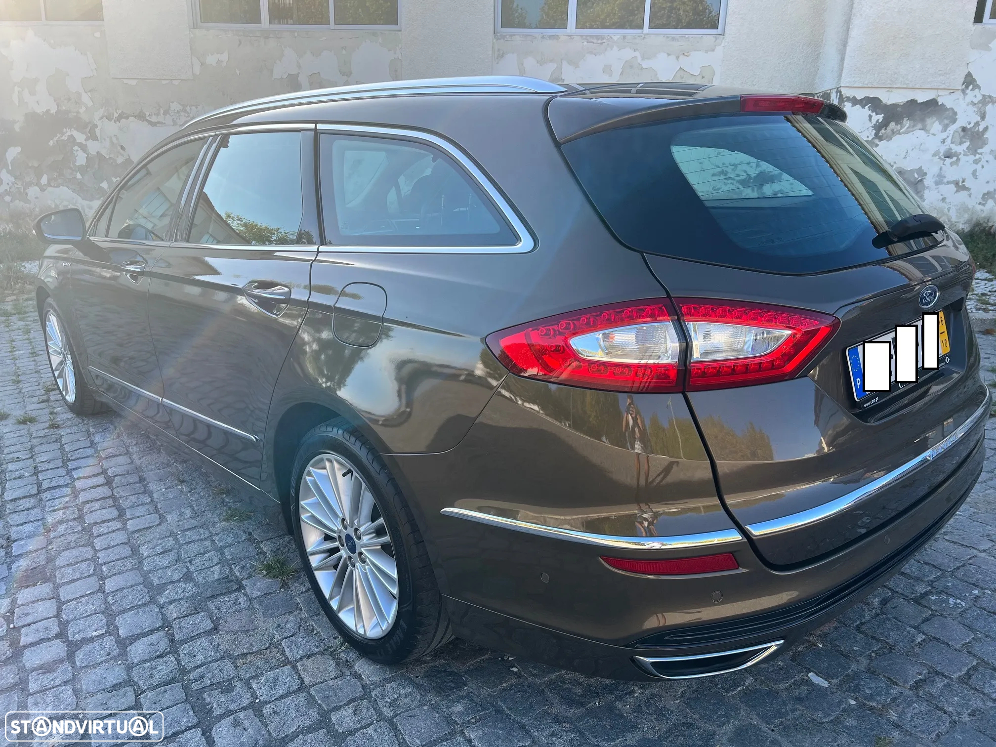 Ford Mondeo SW 2.0 TDCi Vignale Powershift - 4