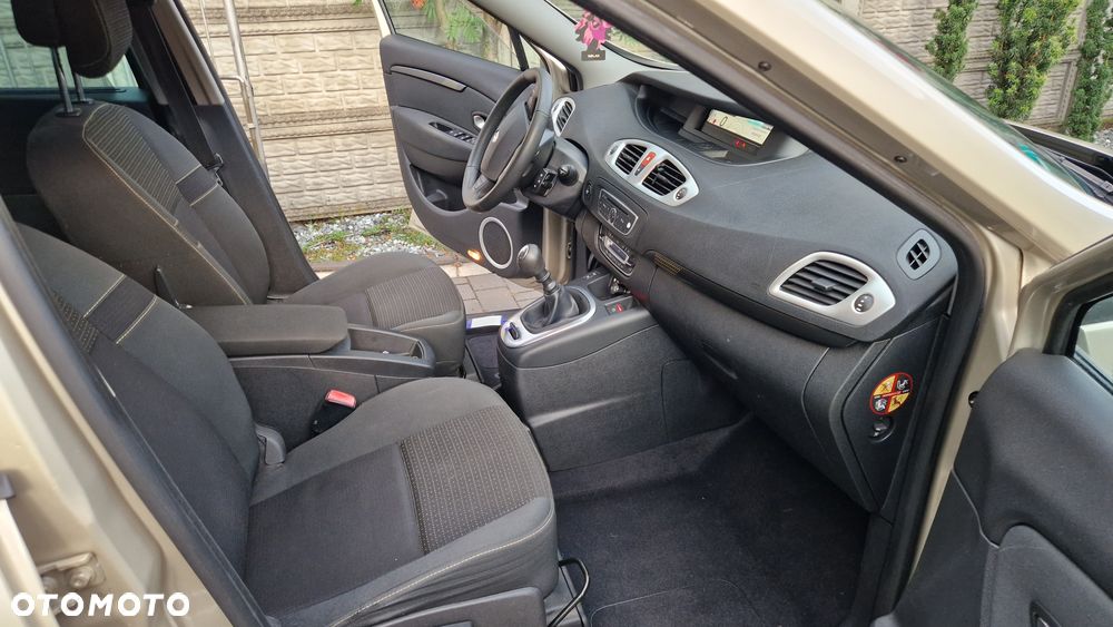 Renault Scenic - 6