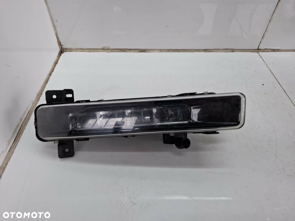HALOGEN PRZECIWMGIELNY PRAWY PRZEDNI PRZÓD BMW G30 G31 90051532 ŁADNY - 3