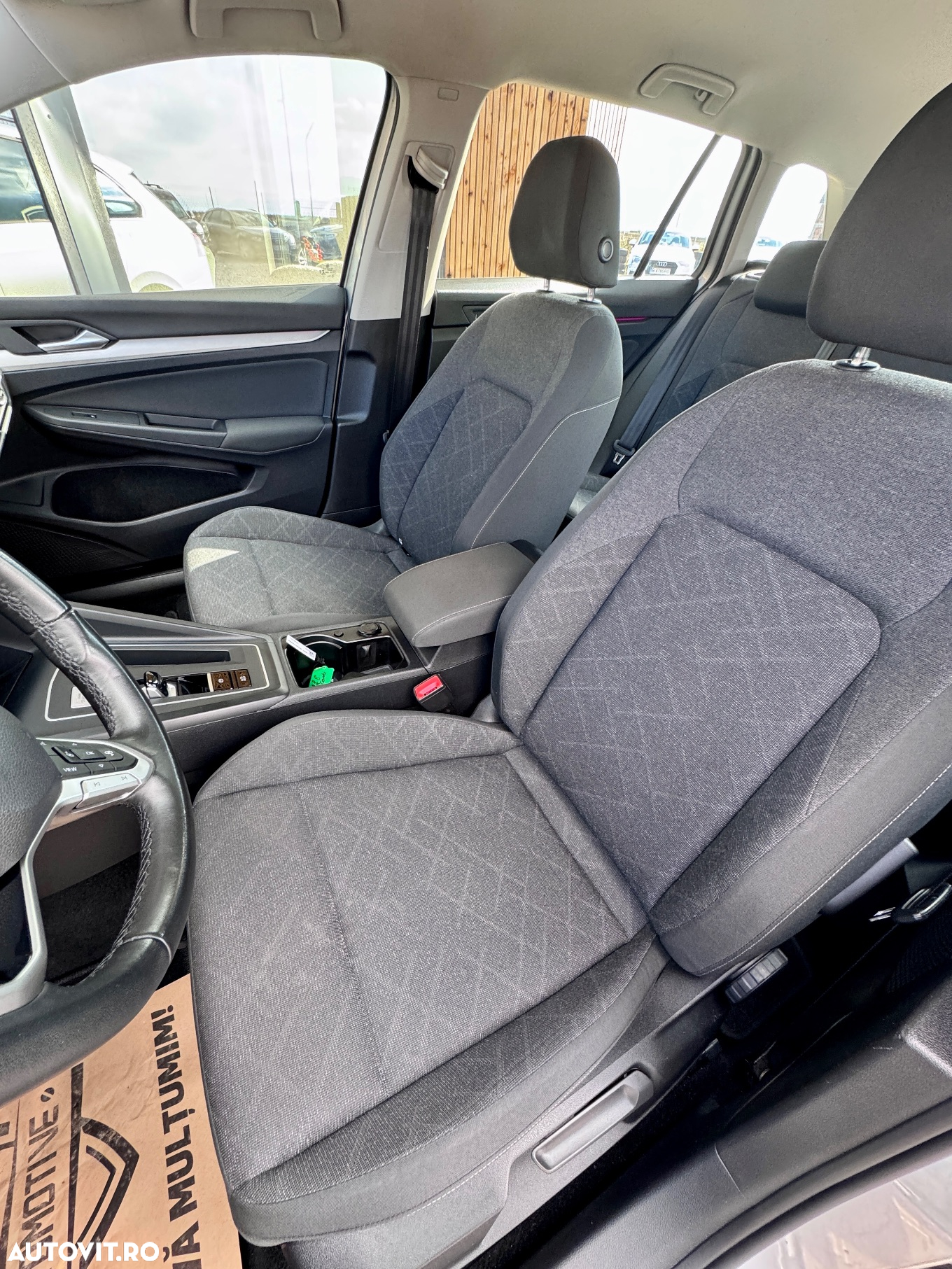 Volkswagen Golf 2.0 TDI DSG Life - 8