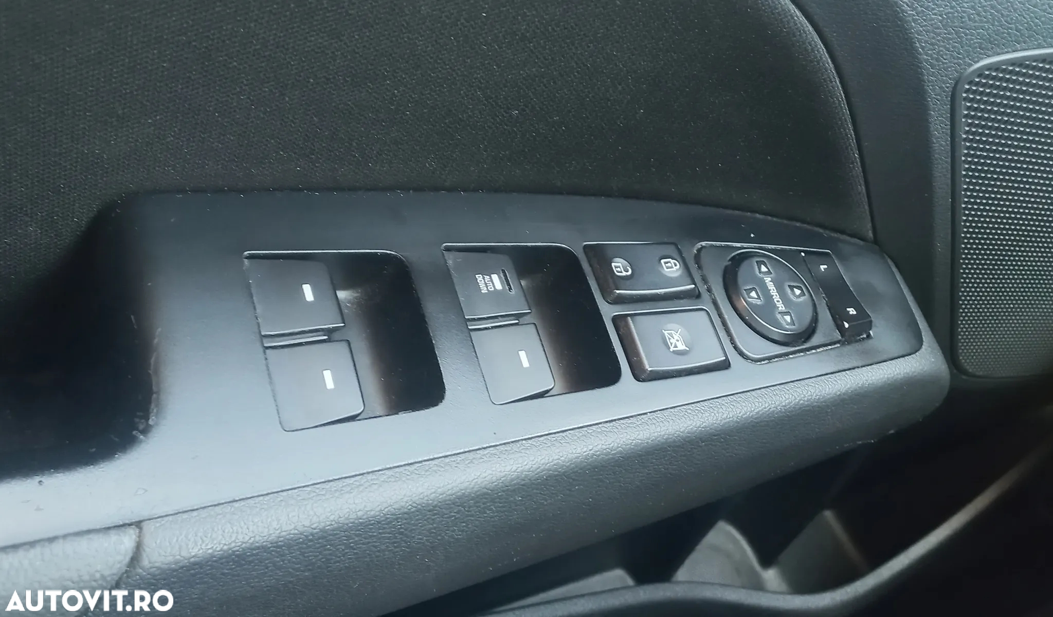 Hyundai Elantra 1.6 MPi Highway - 9