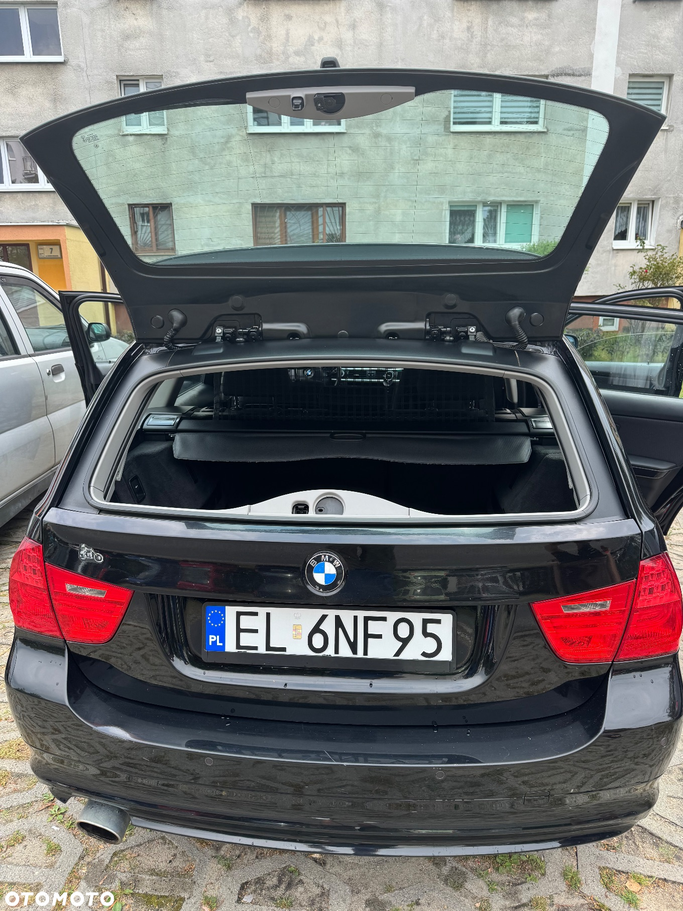 BMW Seria 3 318d DPF Touring - 18