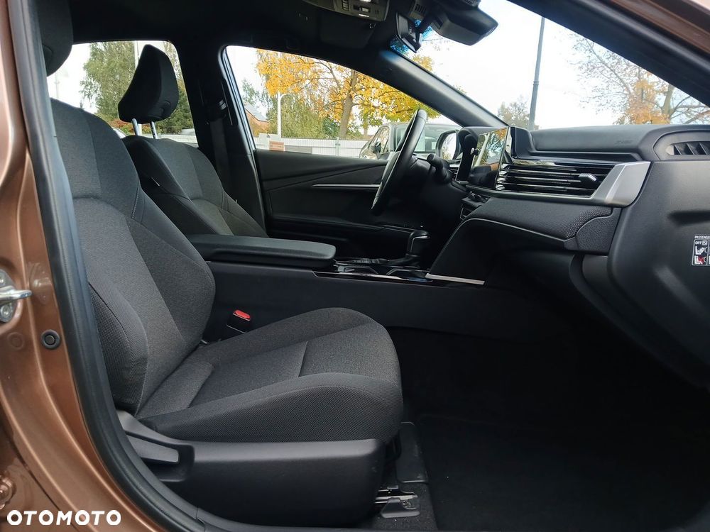 Toyota Camry - 10