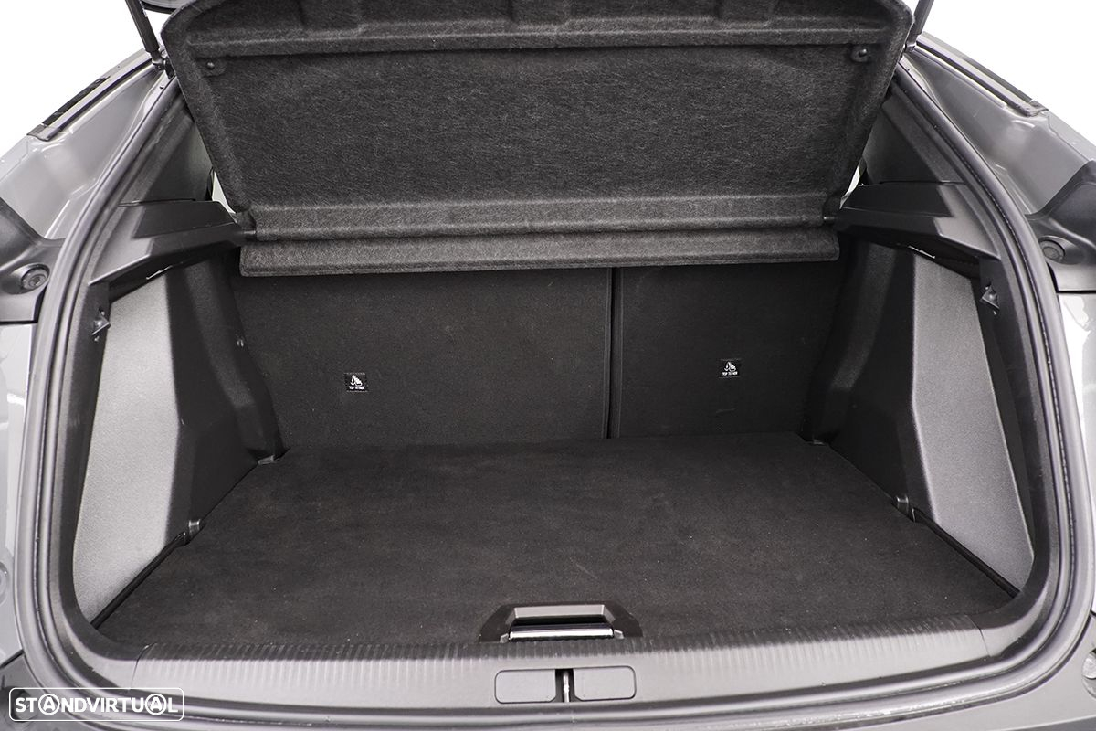 Peugeot 2008 1.2 PureTech Allure - 23