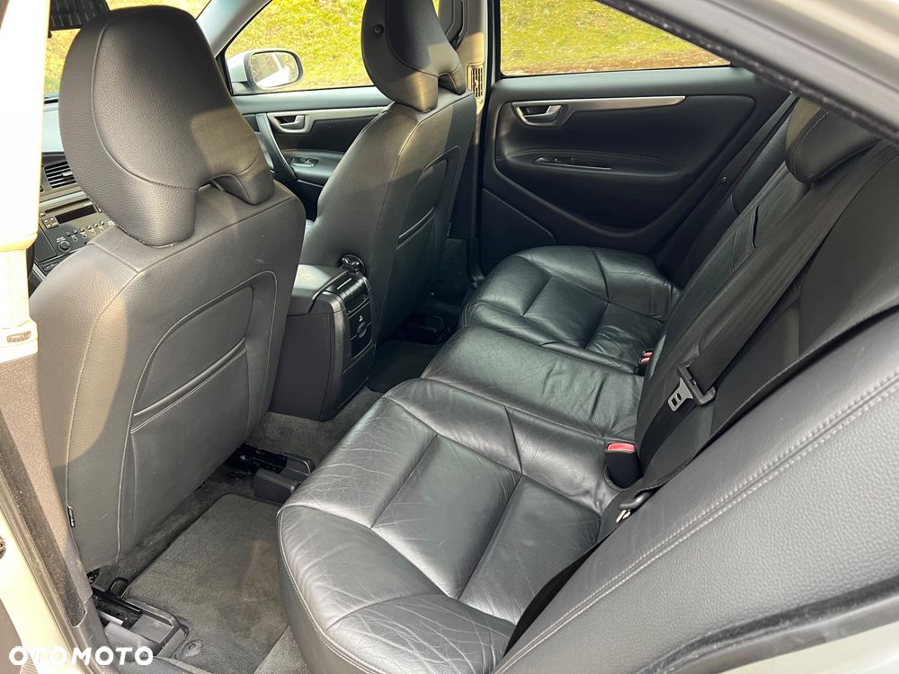 Volvo S60 2.4D5 Rubin - 7
