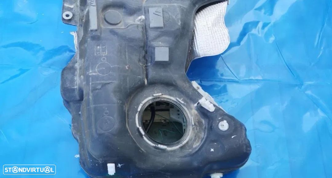 Depósito de COMBUSTÍVEL gasolina Mercedes  CLA 250i gasolina w117 2014-2017 - 1