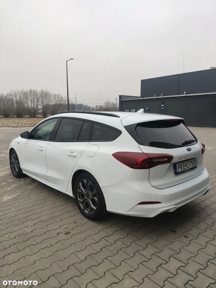 Ford Focus 1.0 EcoBoost Hybrid ST-LINE X - 9