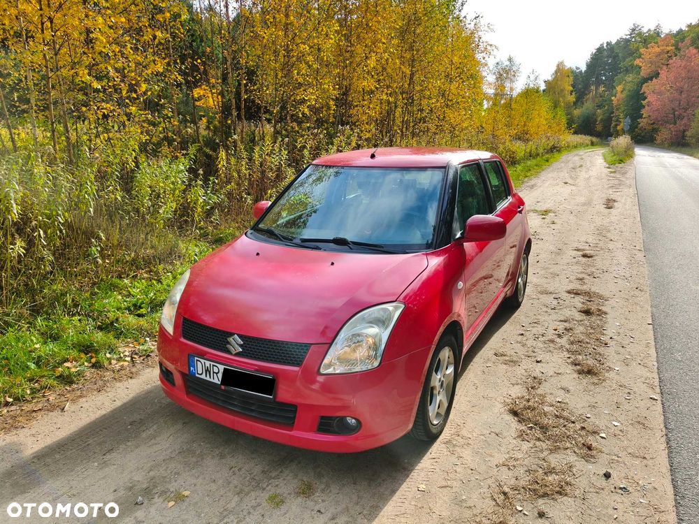 Suzuki Swift - 1