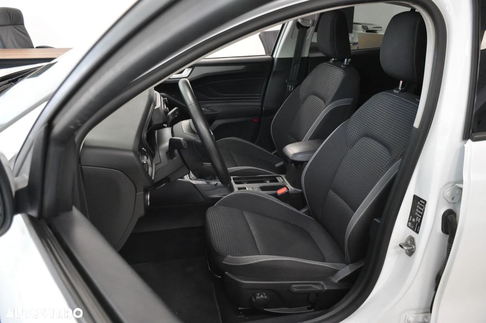 Ford Focus 1.0 EcoBoost Trend Edition - 11