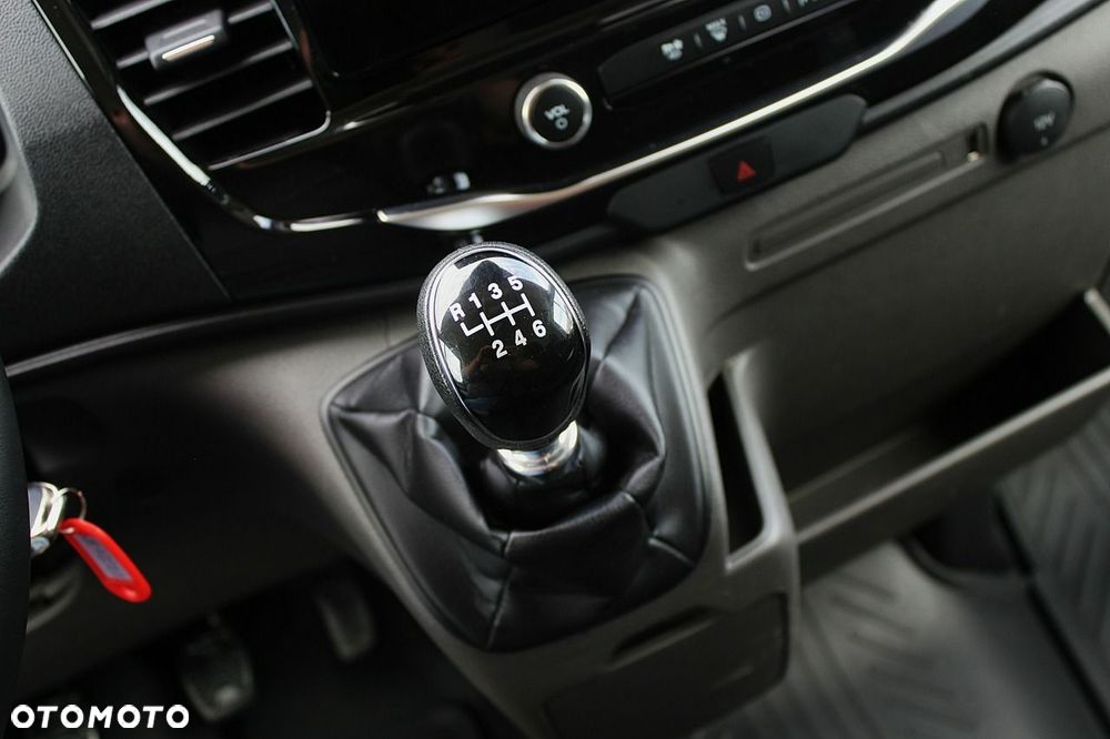 Ford Transit - 17
