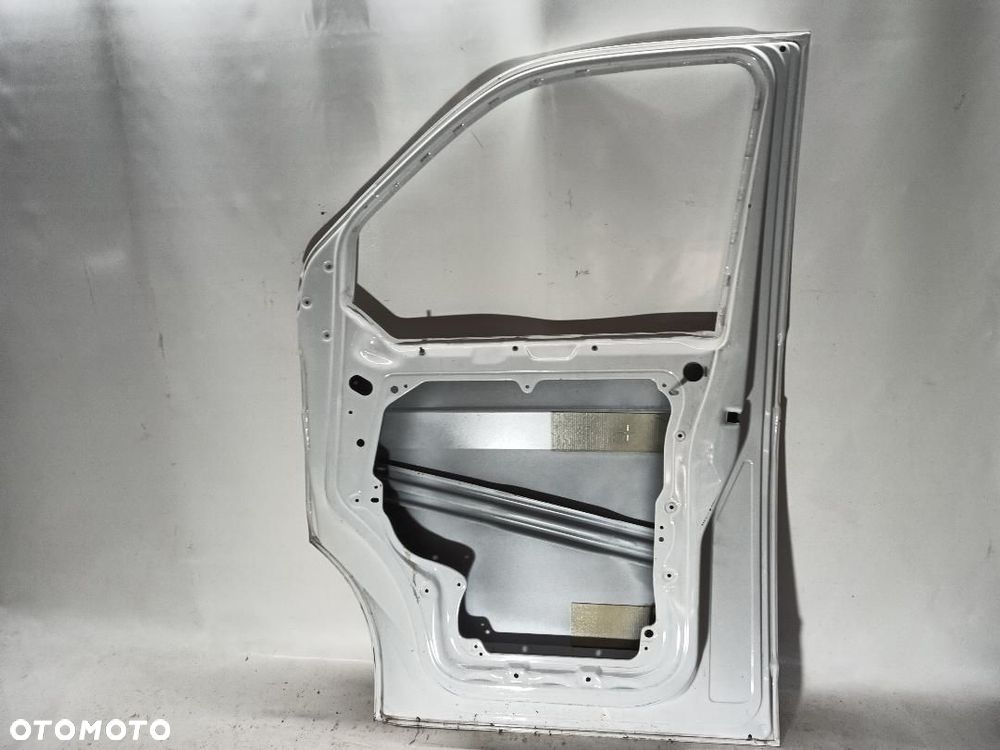 DRZWI PRZÓD PRZEDNIE PRAWE VW T6 DRZWI PRZEDNIE PRAWE VW T6 - 6