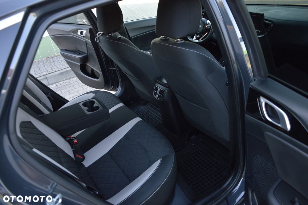 Kia ProCeed 1.5 T-GDI GT Line DCT - 16