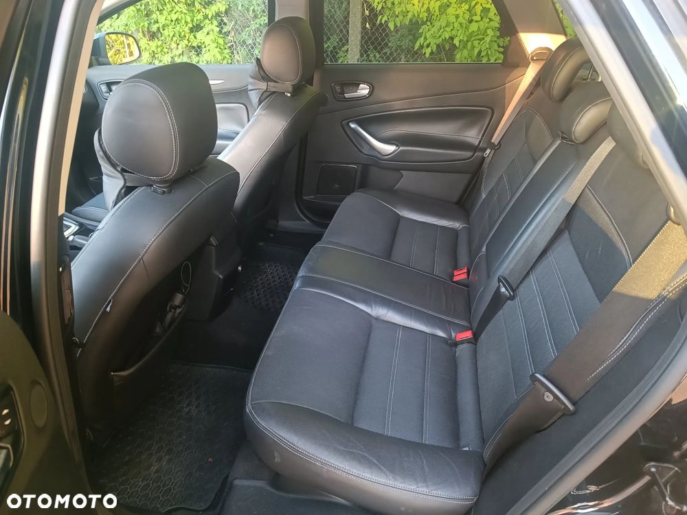 Ford Mondeo 2.0 TDCi Titanium - 12