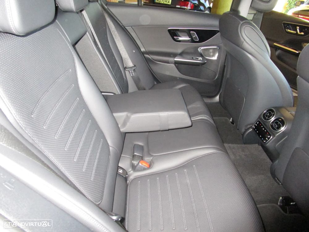 Mercedes-Benz C 300 - 19