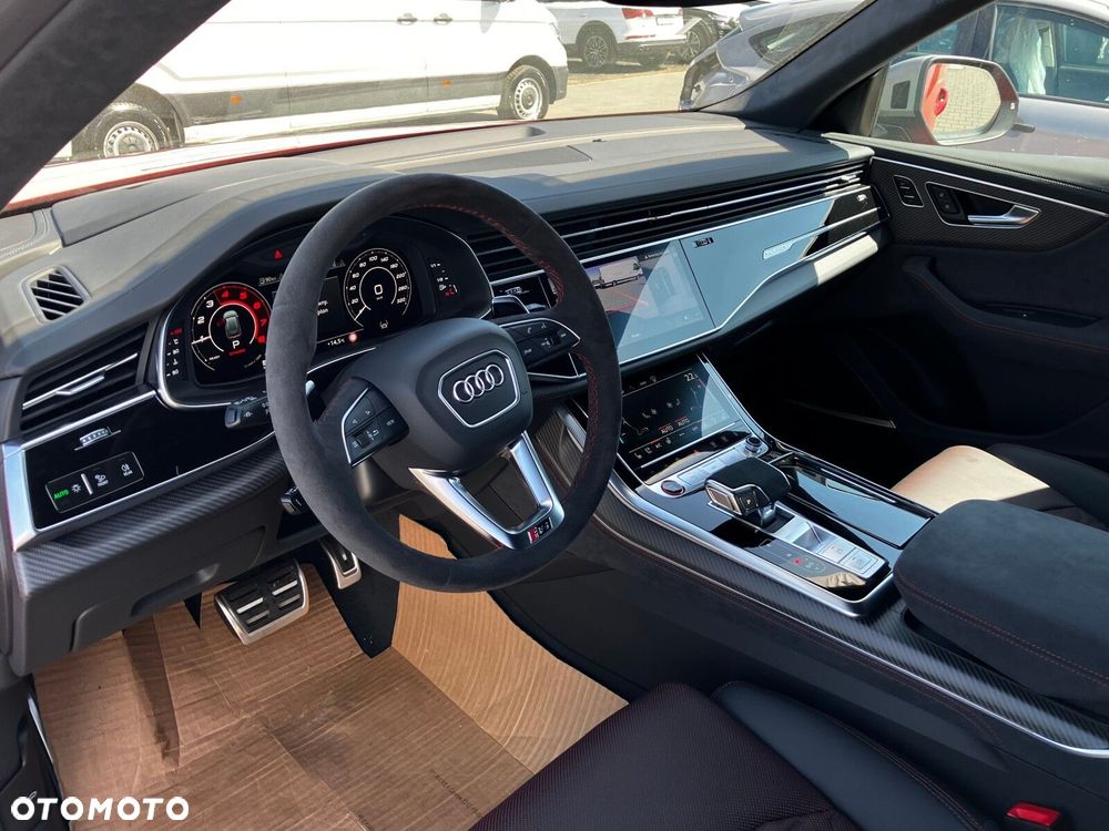 Audi RS Q8 - 11