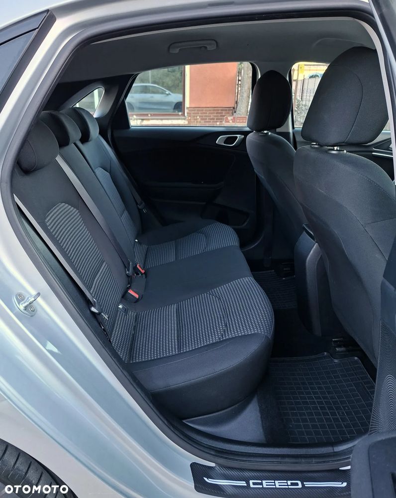 Kia Ceed - 26