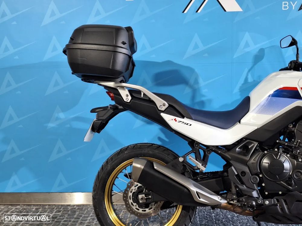 Honda Transalp 750 - 4