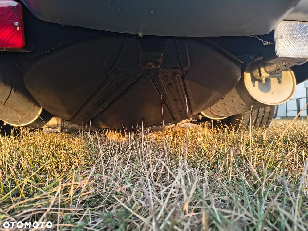 Chevrolet Corvette - 10