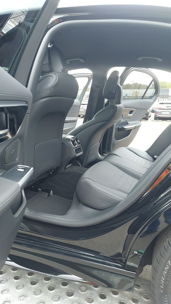 Mercedes-Benz C 180 9G-TRONIC AMG Line - 18