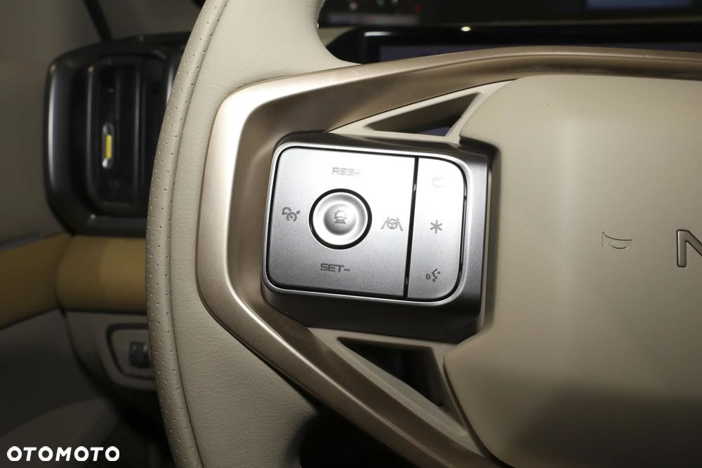 Nissan Frontier - 24