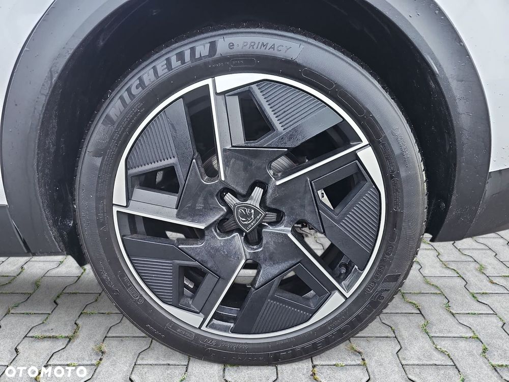 Peugeot 408 - 9
