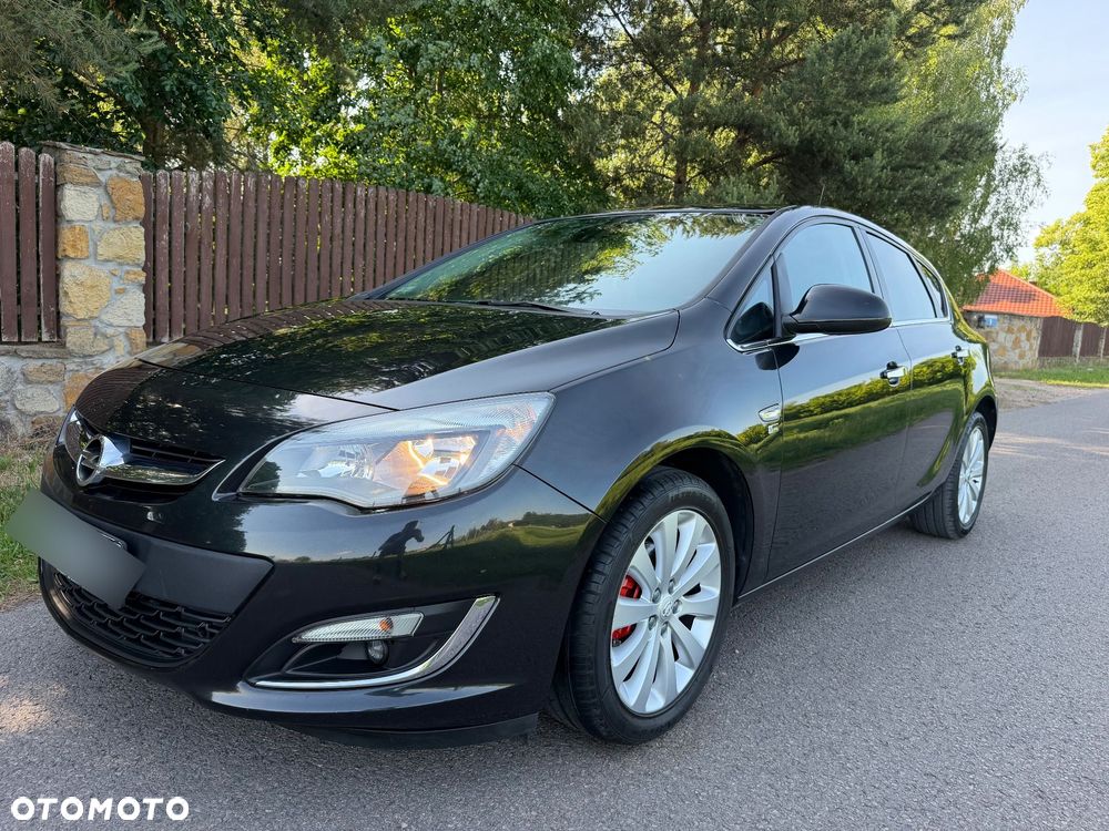 Opel Astra 1.4 Turbo 150 Jahre - 4