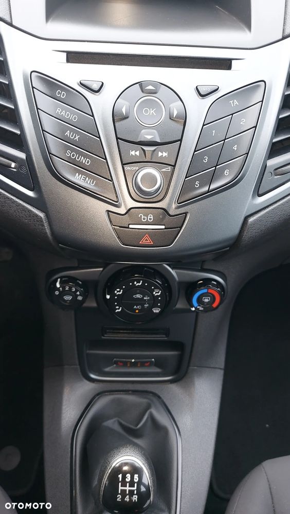 Ford Fiesta - 9