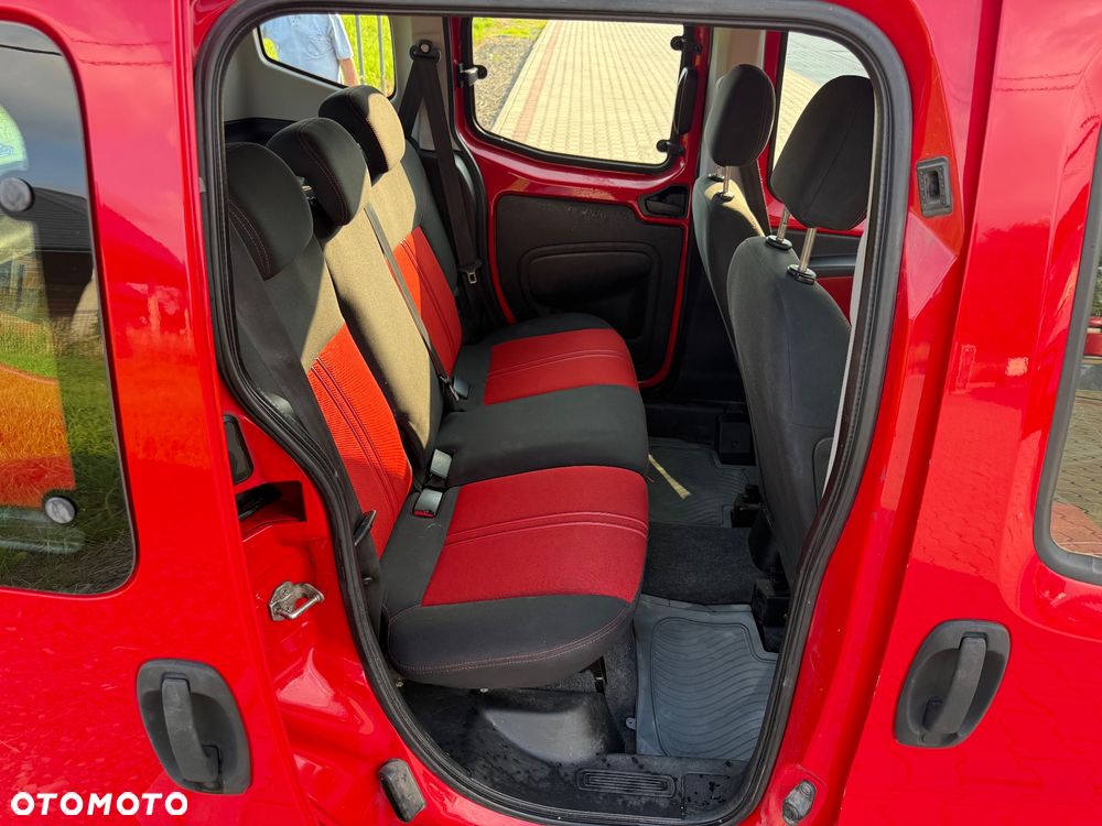 Fiat Qubo - 12