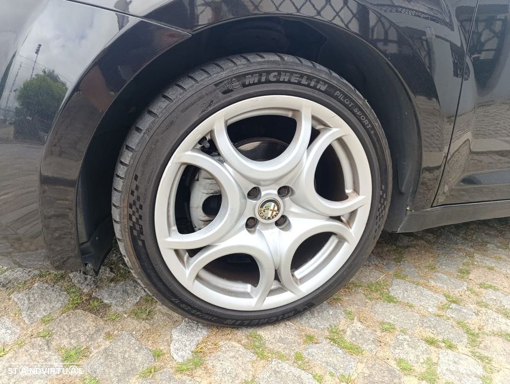 Alfa Romeo MiTo 1.6 JTD Distinctive - 13