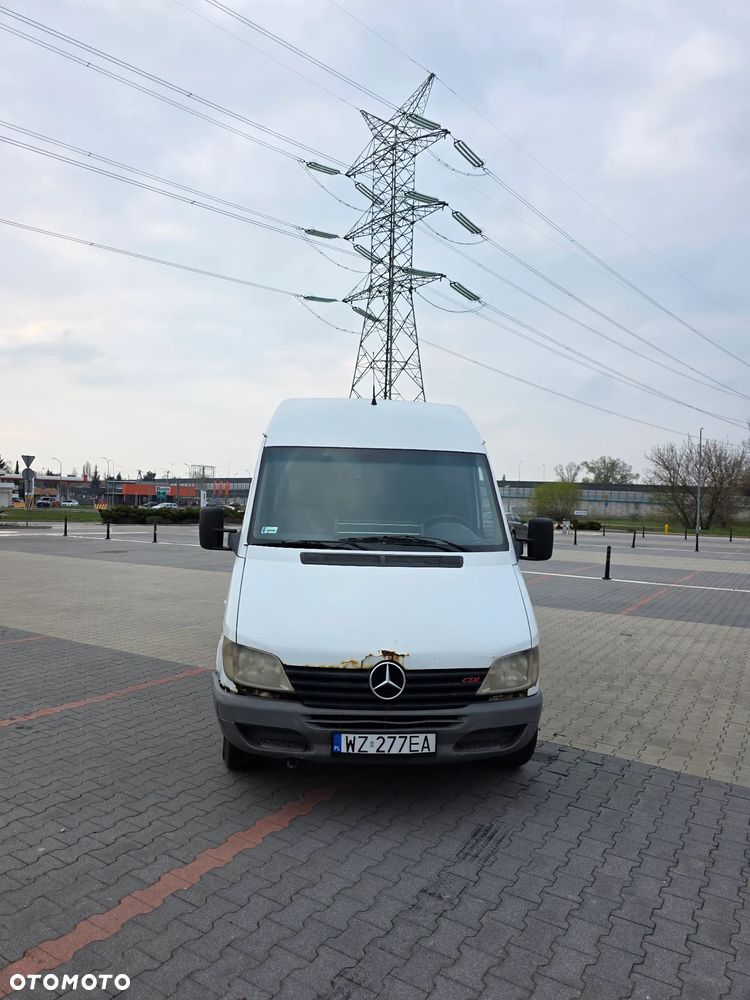Mercedes-Benz Sprinter - 3