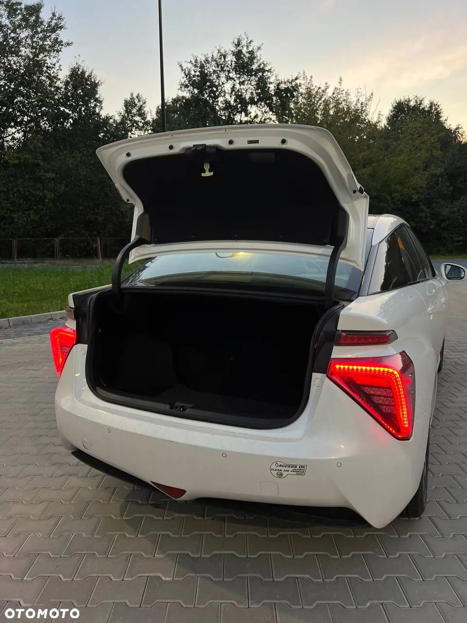 Toyota Mirai Advanced - 8
