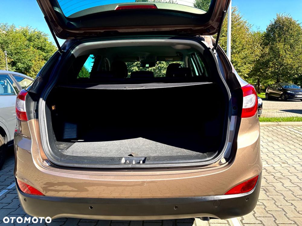 Hyundai ix35 1.6 2WD Fifa World Cup Edition - 9