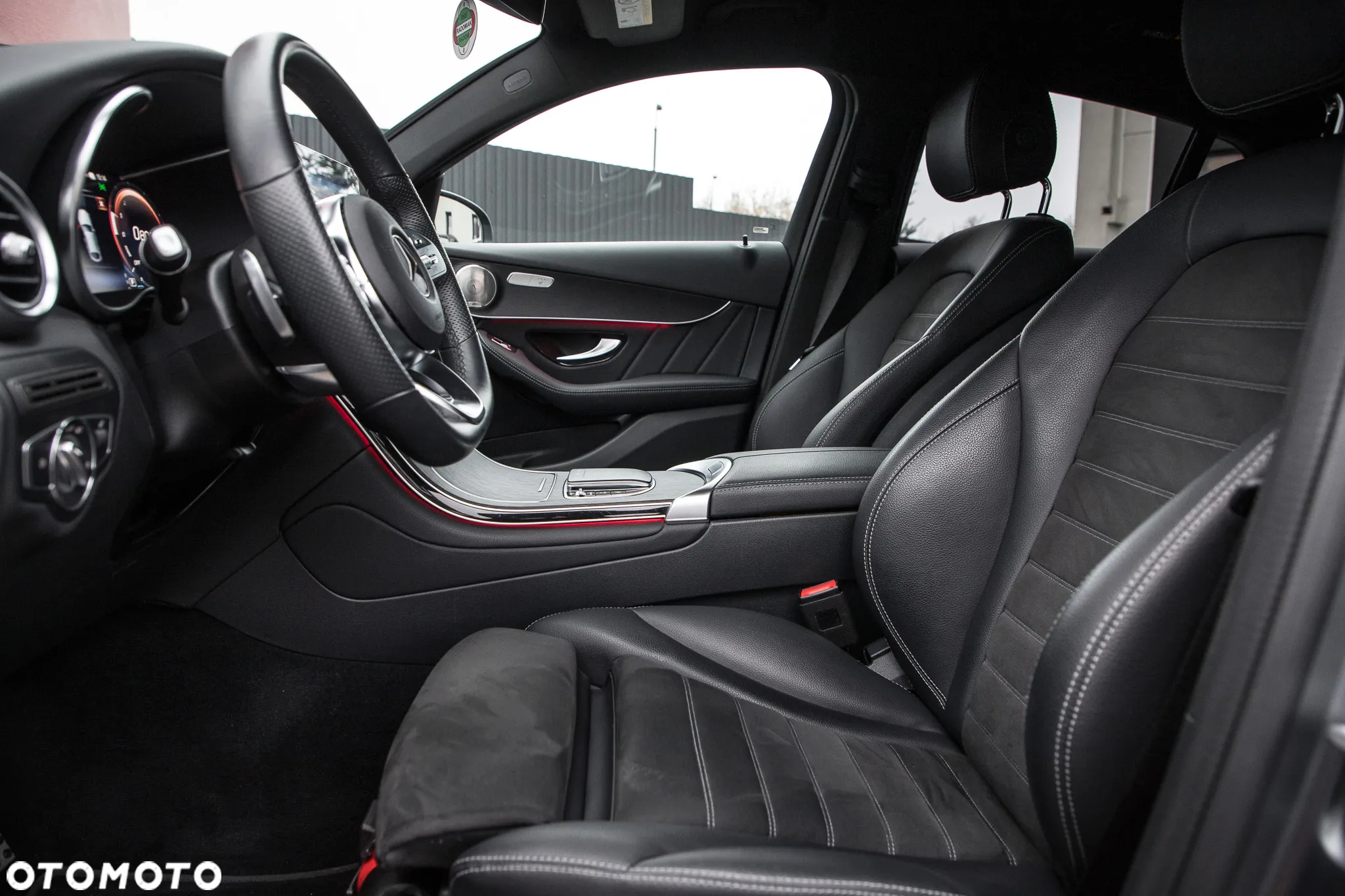 Mercedes-Benz GLC 350 d 4Matic 9G-TRONIC AMG Line - 21