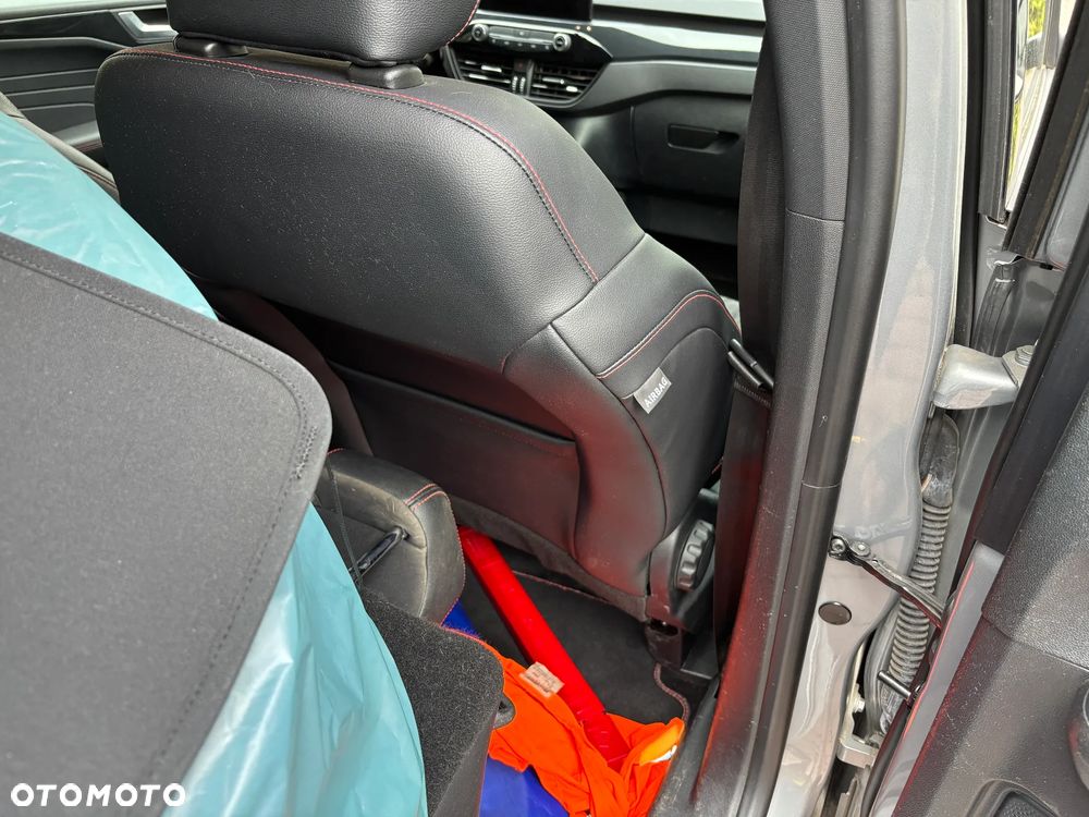 Ford Kuga 2.5P PHEV FWD ST-Line X - 22