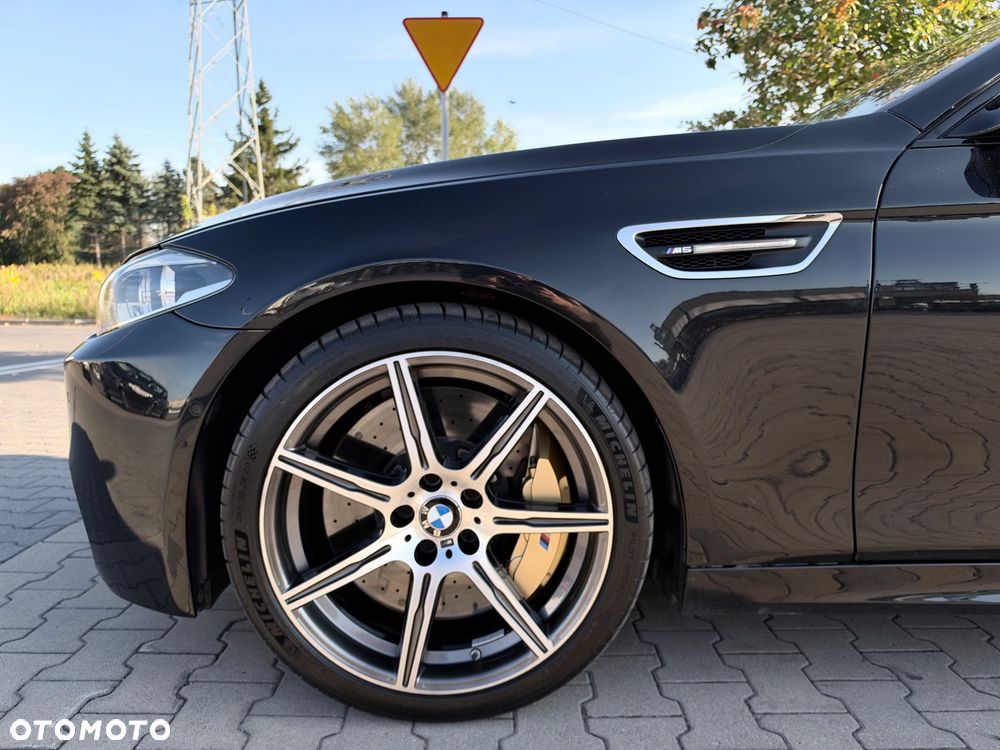 BMW M5 Standard - 8