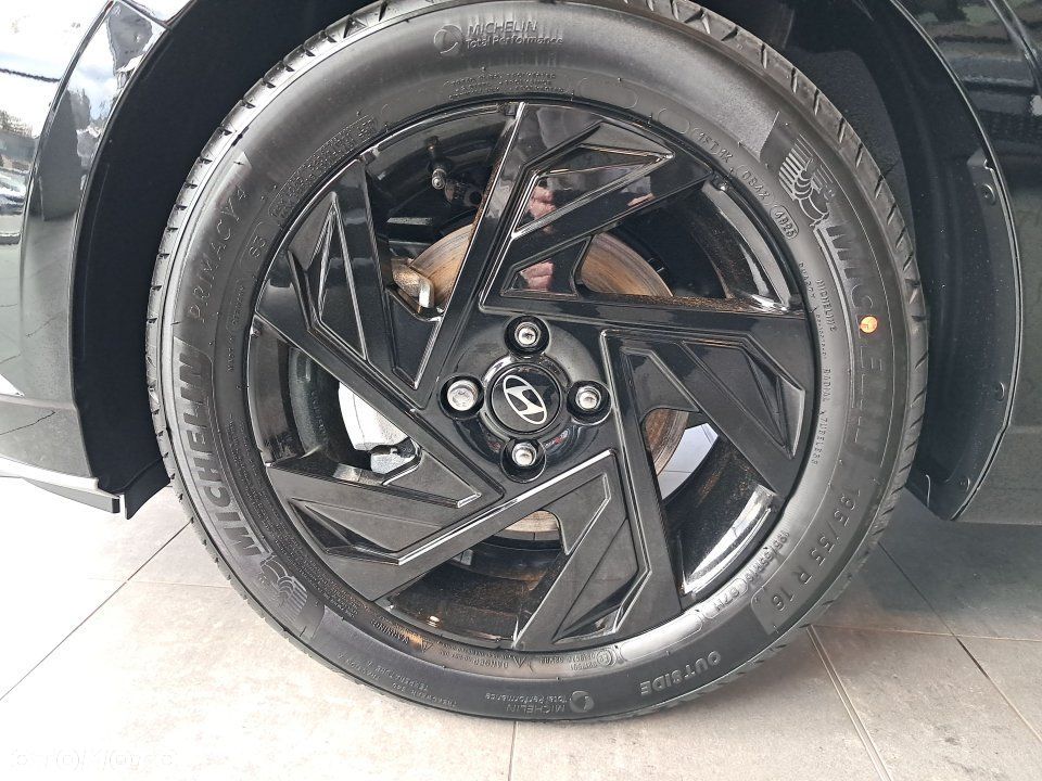 Hyundai i20 - 18