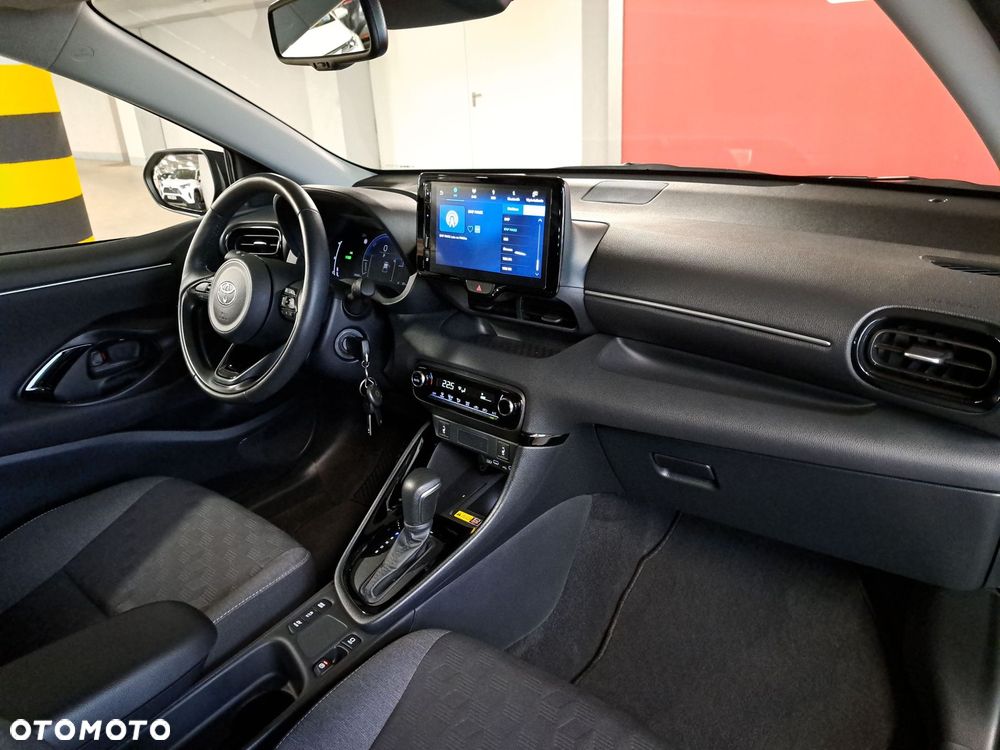Toyota Yaris Hybrid 1.5 Style - 17
