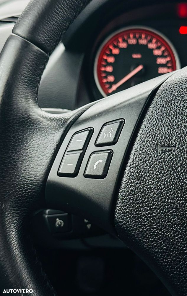 BMW X1 sDrive18d Sport Line - 23